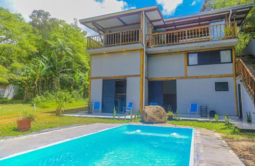 Ressaca Casa | Casa 3 suítes piscina churrasqueira vista natureza