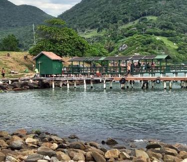 Armacao Casa | Casa 50 metros praia Armação e Matadeiro Floripa!