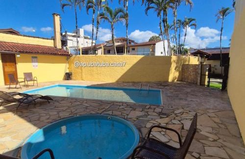 Umuarama Casa | Casa 7 em Ubatuba no Centro Condomínio com Piscina e Churrasqueira