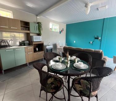 Porto Belo Casa | Casa a 10 minutos a pé da praia e restaurantes
