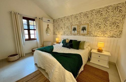 Manguinhos Casa | Casa a 4 Min da Praia de Manguinhos com Piscina, Sauna e Área Kids