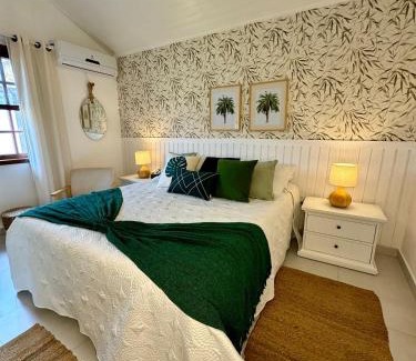 Manguinhos Casa | Casa a 4 Min da Praia de Manguinhos com Piscina, Sauna e Área Kids