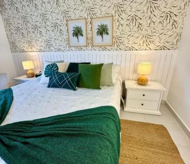 Manguinhos Casa | Casa a 4 Min da Praia de Manguinhos com Piscina, Sauna e Área Kids