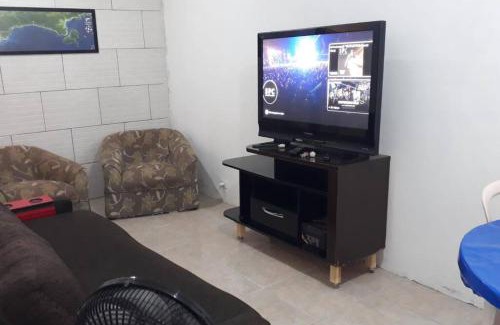 Vila Clais Casa | Casa a 5 minutos a pé da Praia da Enseada!