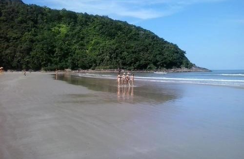 Sao Lourenco Casa | Casa a 50 metros da Praia da Riviera no Jardim São Lourenço - Casa com Wi-Fi