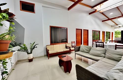 La Banda de Shilcayo Casa | Casa a 5min centro 3HAB con A/C & Precioso Jardín