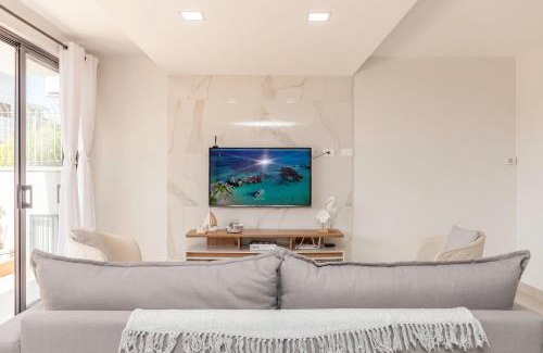 Matinhos Casa | Casa a 700m da Praia com Piscina Aquecida e Churrasqueira