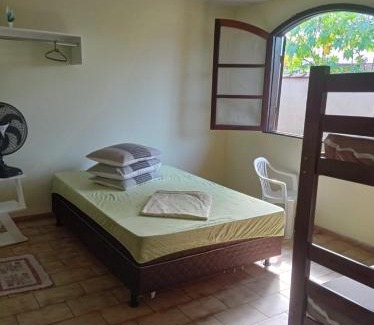 Pontal do Parana Casa | casa aconchegante com piscina e jardim