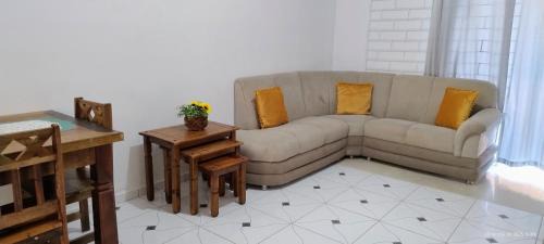 Guaratuba Casa | Casa aconchegante à 300 metros do mar