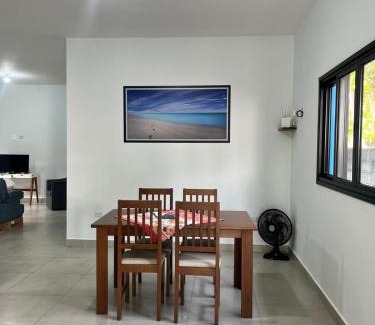 Boraceia Casa | Casa aconchegante 300mts da praia