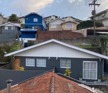 Vila Telma Casa | Casa Aconchegante próximo ao Capivari