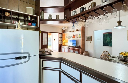 Cachoeira do Bom Jesus Casa | Casa Aconchegante a 100 metros da praia