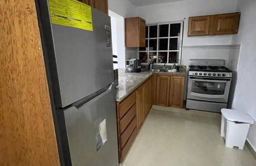 Santo Domingo Este Condominio | CASA AGOGEDORA !A 5 MIN. DEL AEROPUERTO