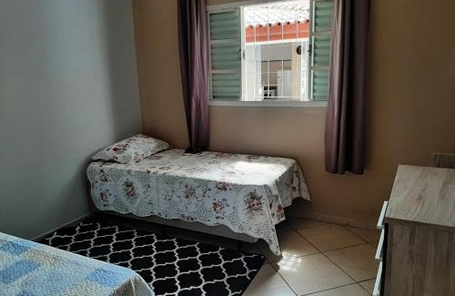 Brotas Casa | Casa agradável com área externa e piscina