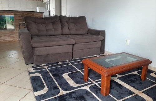 Brotas Casa | Casa agradável com área externa e piscina