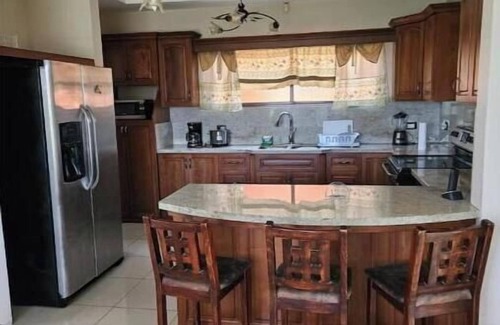 San Joaquín de Flores Casa | Casa Aguacate
