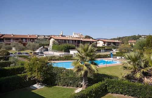 Polpenazze del Garda Apartamento | Golf House - Cosy apt - Piscina - 40m² Terraza - Con vistas a las colinas