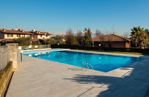 Polpenazze del Garda Apartamento | Golf House - Cosy apt - Piscina - 40m² Terraza - Con vistas a las colinas