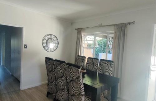 Constantia Casa | Casa Alara warm and welcoming
