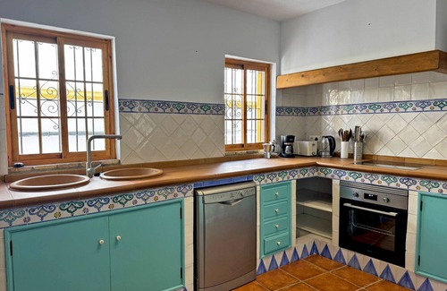 Centro histórico de Jerez de la Frontera Chalet De Esquí | Casa Alba de Abades - Ole Solutions