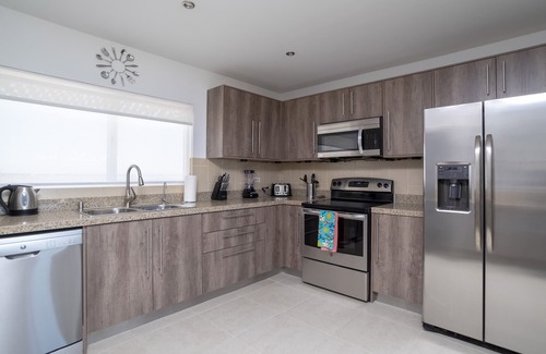 Las Conchas Condominio | ¡Una nueva residencia con vista al mar en el último piso en Puerto Peñasco! Quédate @ Casa Alexiu!
