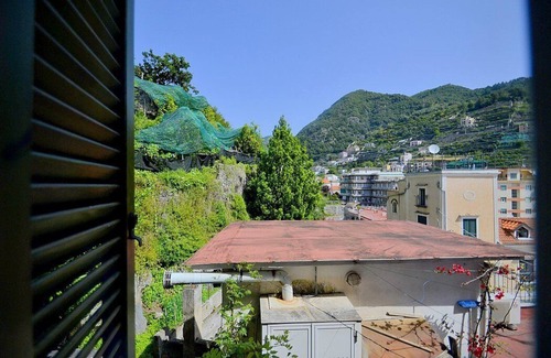 Minori Casa | Casa Alloro E: Un acogedor apartamento ubicado en el centro de Minori ya pocos metros del mar.