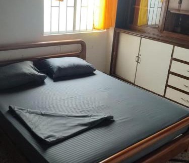 Estadio Casa | Casa Almarita - Hostal, Bar y Restaurante