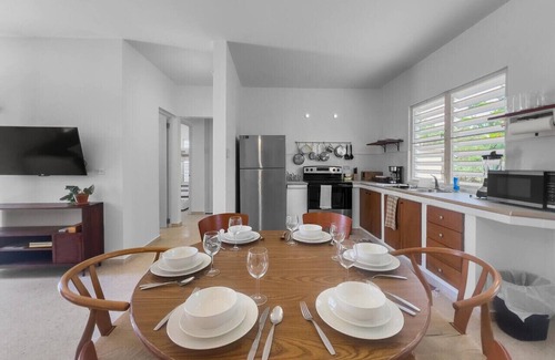 Membrillo Casa | Casa Almendros | House For 8PPL Near Beach @ Camuy