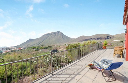 El Madronal Villa | "Casa Aloe" con vistas a la montaña, Wi-Fi, balcón, terraza, jardín y piscina