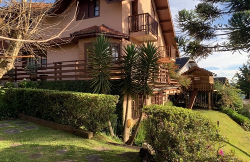 Vila Poran Cabaña | Casa Alto Capivari, Condomínio 6 Suites, Wi-fi Free, Vista Montanha10m do Centro