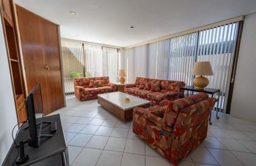 Jardim Virginia Casa | Casa Alto Padrao c Piscina, Vista e churrasqueira
