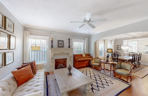 Riviera Beach Casa | Casa Amarilla Main House