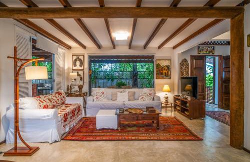 Pontal de Serrambi Casa | Casa Amendoeiras charme e conforto à beira-mar