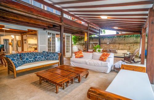 Pontal de Serrambi Casa | Casa Amendoeiras charme e conforto à beira-mar