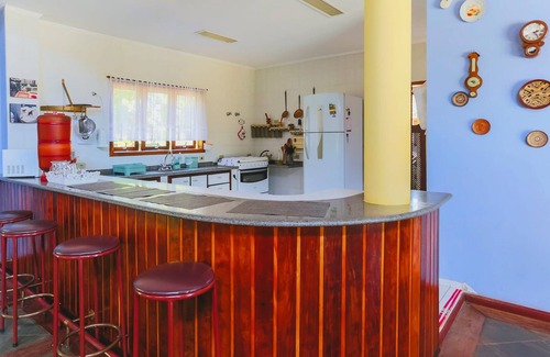 Ibiuna Casa | Casa ampla com piscina e área externa em Ibiúna