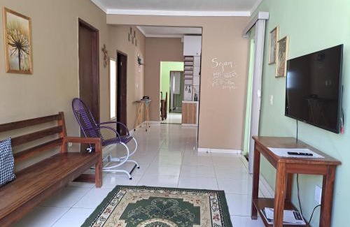 Juazeiro Casa | Casa ampla e agradável com piscina e churrasqueira