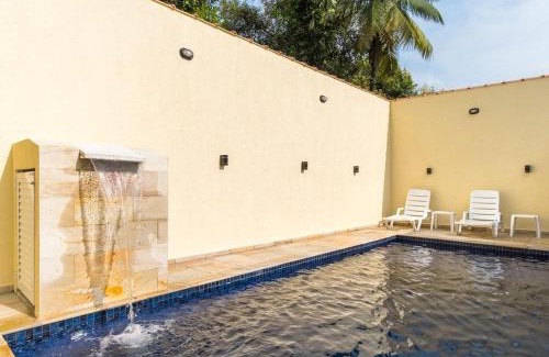 Pereque-Acu Casa | Casa ampla e arejada, com piscina e churrasqueira - 03 dormitórios