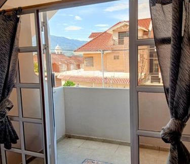 Cuenca Casa | Casa amplia con espacio verde
