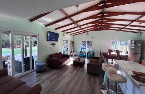 Caburgua Casa | casa amplia, parcela exclusiva, para 14 personas