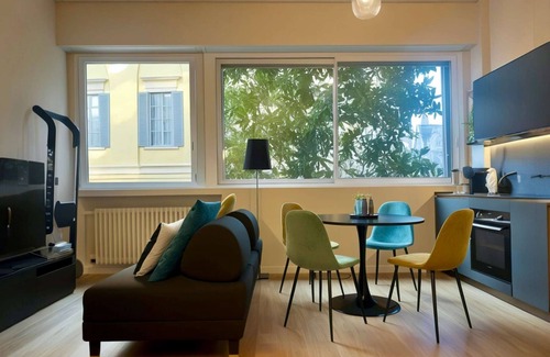 Borgonuovo Apartamento | Casa Anna in Milano With 1 Bedrooms and 1 Bathrooms