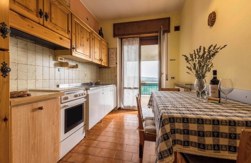 Caprino Veronese Casa | Casa Anna con vistas a la montaña, terraza, bañera de hidromasaje y Wi-Fi