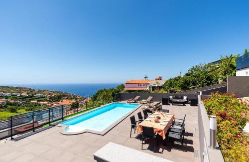 Estrela da Calheta Casa | Casa Antonette, Lovely house with a pool