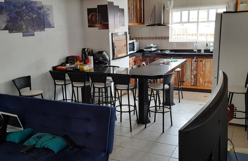 Laguna Casa | Casa Aprazível em Condomínio Fechado Próxima da Praia