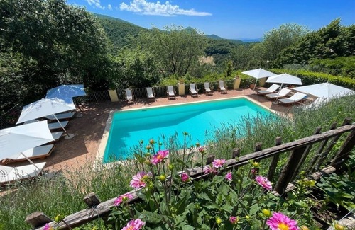 Spoleto Casa | Casa Aristo! Live like an Italian aristocrat! On a country estate. Slps 10