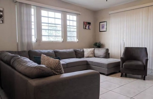 Sabana Hoyos Casa | Casa Arostegui - Spacious Retreat Near the Beach