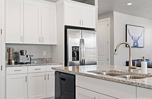Sienna Hills Casa | Casa At Ladera Resort 5 Bedroom Home by RedAwning