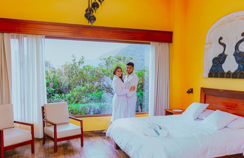 Baños de Agua Santa Cabina | Casa Augusto Hospedaje