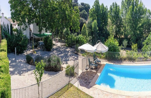 Tozar Casa | Casa Aurora es una acogedora casa para 2 personas en Mures, España,