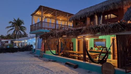 El Cuyo Villa | Casa Awakening, Beach-front