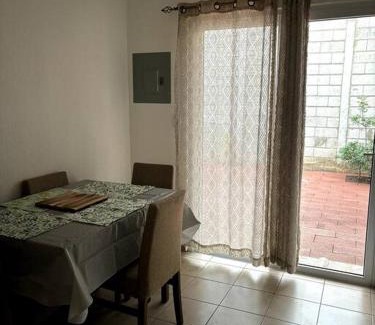 Coatepeque Casa | Casa Azaleah en Marsella